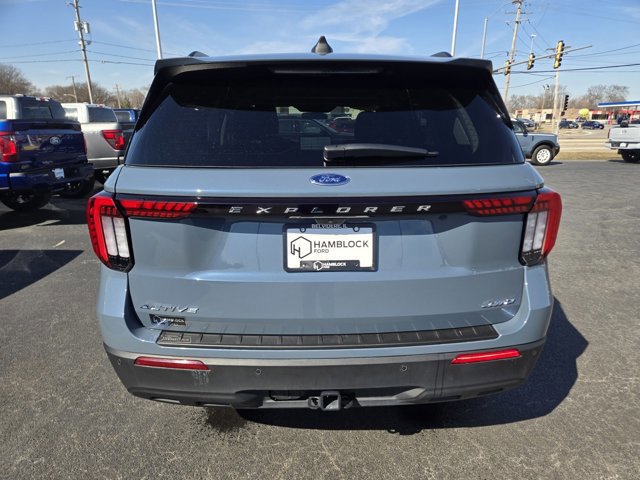 Certified 2025 Ford Explorer Active image 4