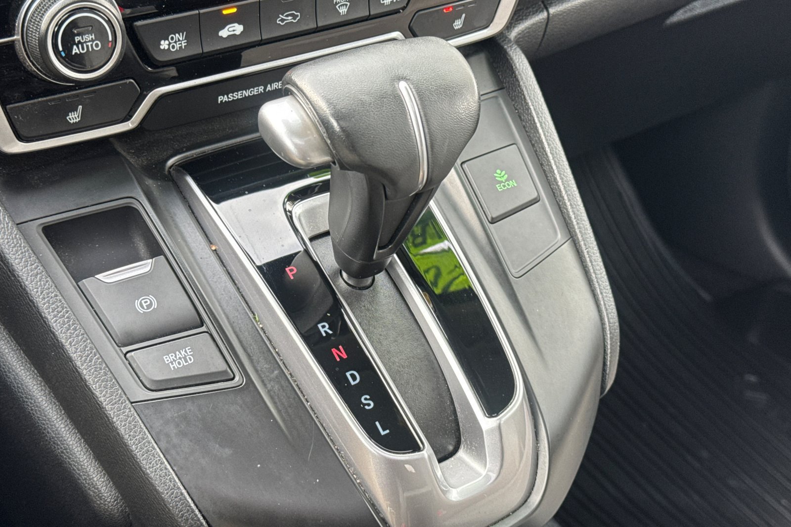 Used 2018 Honda CR-V Touring image 19