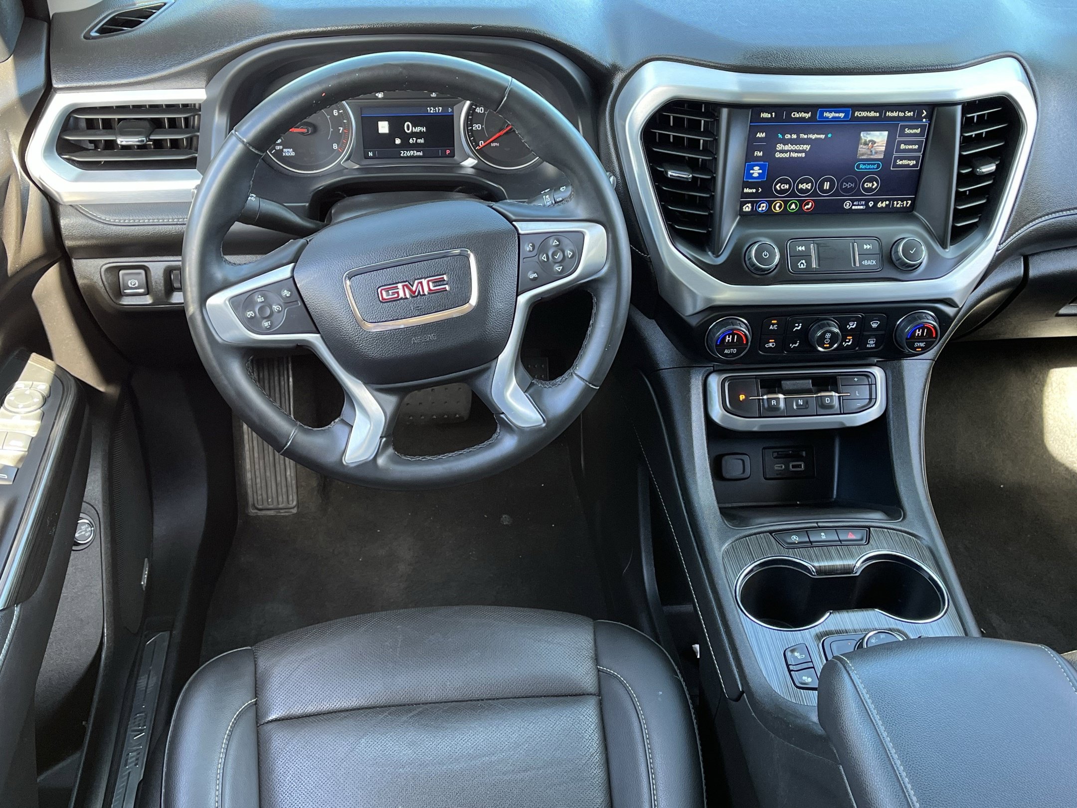 Used 2023 GMC Acadia SLT FWD image 12