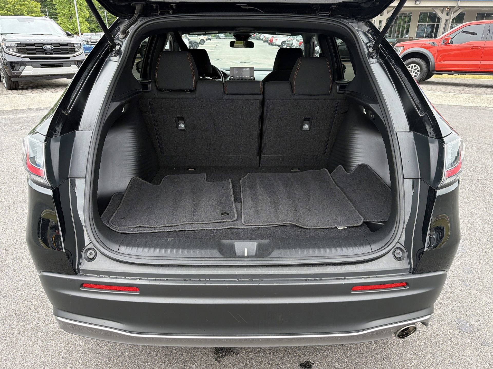 Used 2025 Honda HR-V Sport image 24