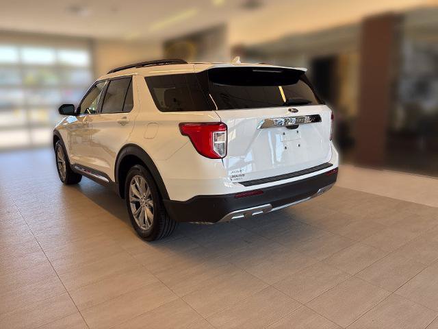 Certified 2023 Ford Explorer XLT w/ Equipment Group 202A RWD image 3