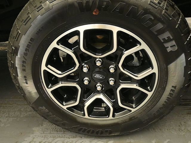 Certified 2022 Ford F150 XLT w/ Equipment Group 302A High image 9