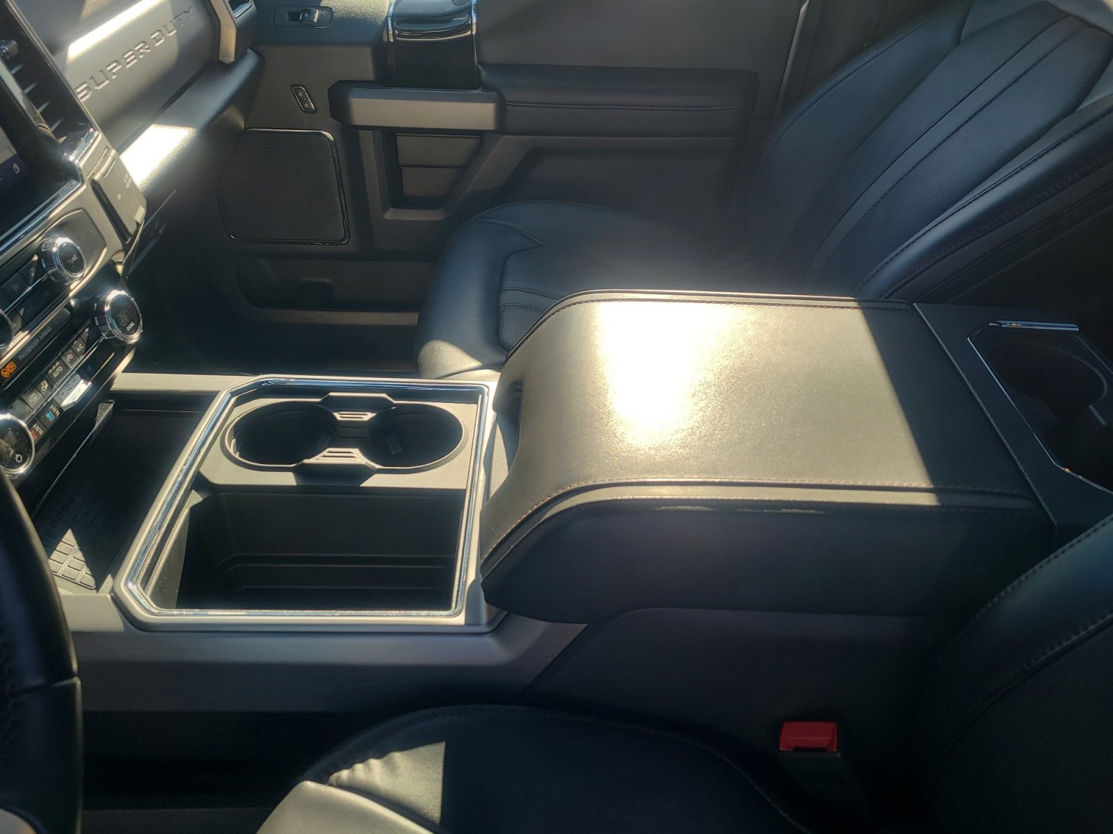 Certified 2022 Ford F350 Platinum image 15