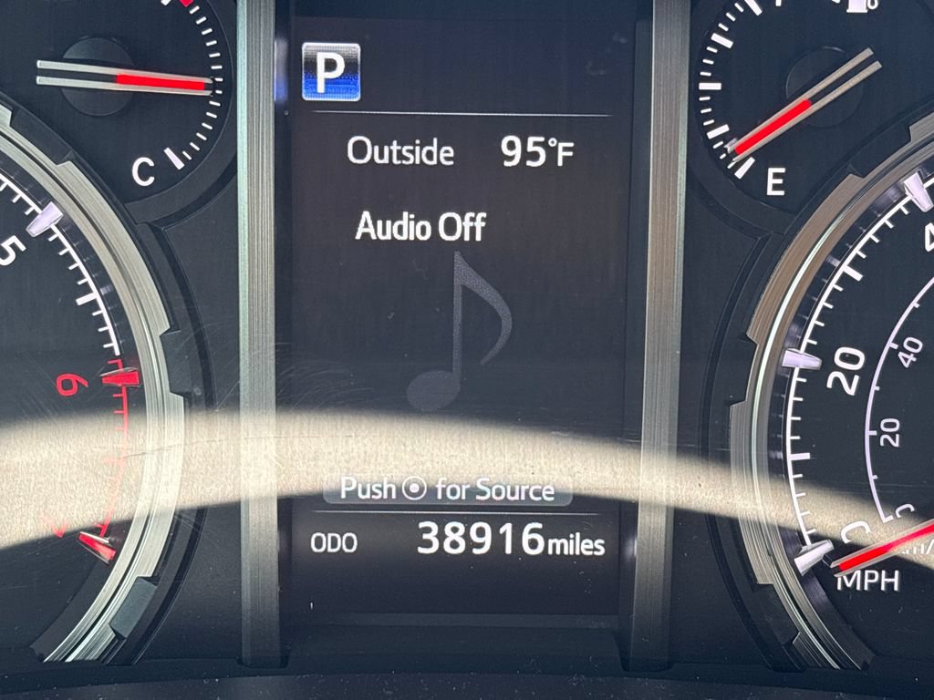Used 2024 Toyota 4Runner TRD Off-Road Premium w/ Moonroof Package AWD/4WD image 21