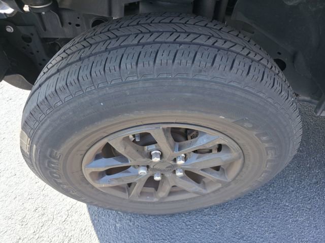 Used 2023 Jeep Gladiator Sport image 10