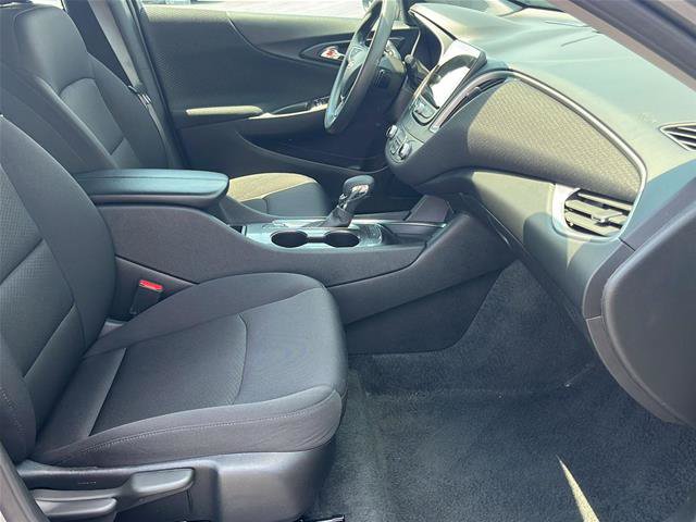 Used 2025 Chevrolet Malibu LT FWD image 13