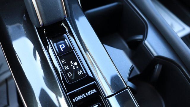 Used 2026 Toyota Crown Platinum image 24