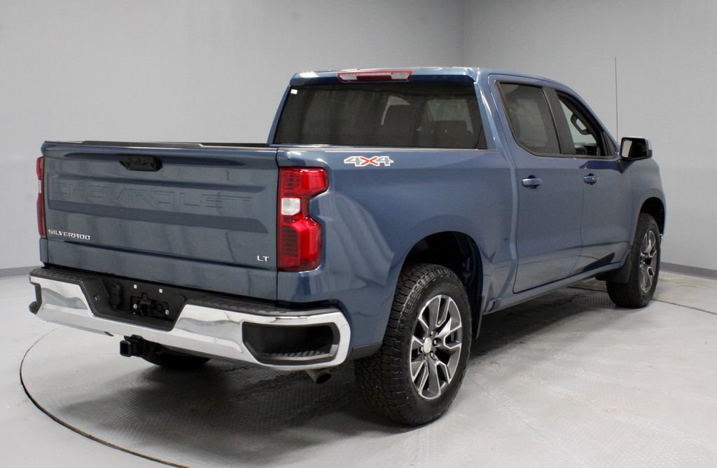 Used 2024 Chevrolet Silverado 1500 LT AWD/4WD image 10