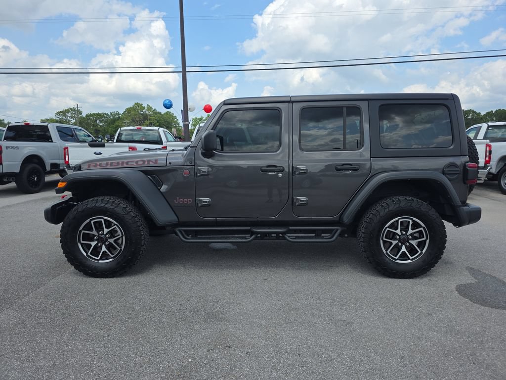 Used 2024 Jeep Wrangler Unlimited Rubicon w/ Technology Group AWD/4WD image 4