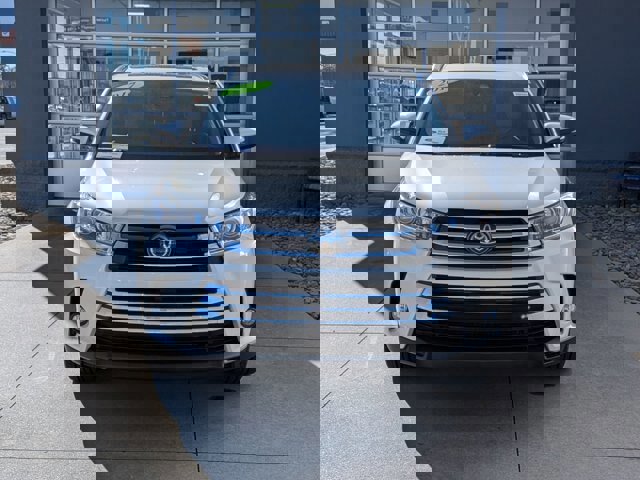 Used 2017 Toyota Highlander Limited image 9