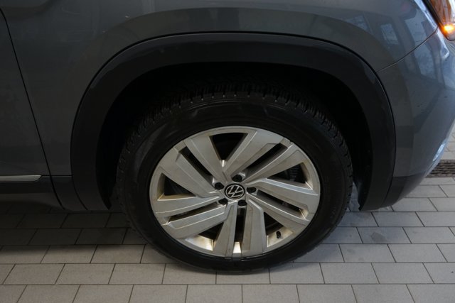 Used 2021 Volkswagen Atlas SEL AWD/4WD image 16