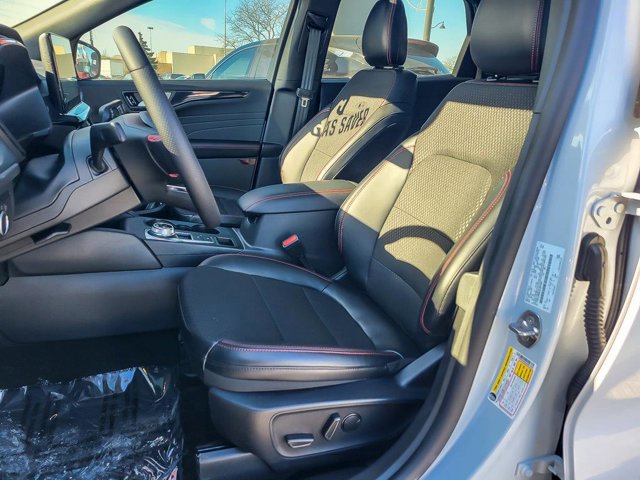 Certified 2025 Ford Escape ST-Line w/ Tech Pack #1 AWD/4WD image 13