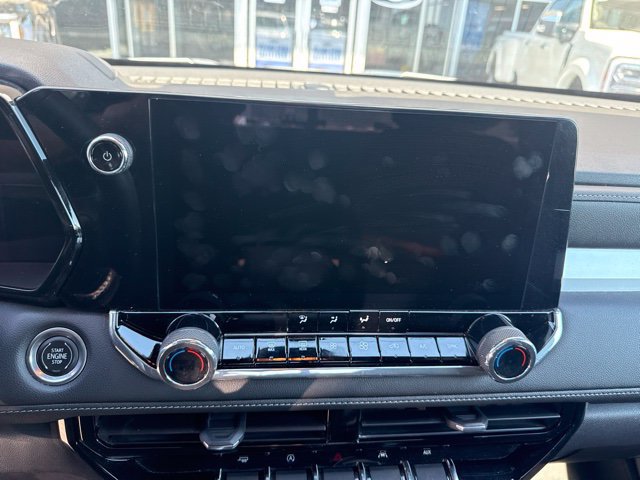 Used 2023 Chevrolet Colorado LT w/ LT Convenience Package RWD image 7
