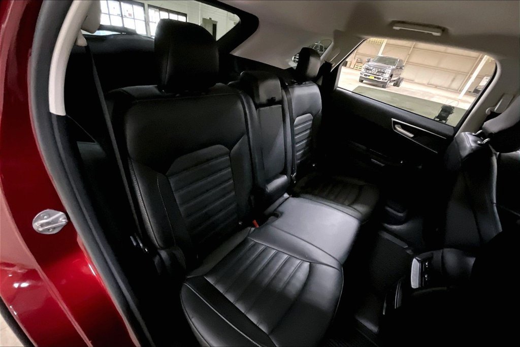 Certified 2019 Ford Edge SEL w/ Equipment Group 201A AWD/4WD image 25