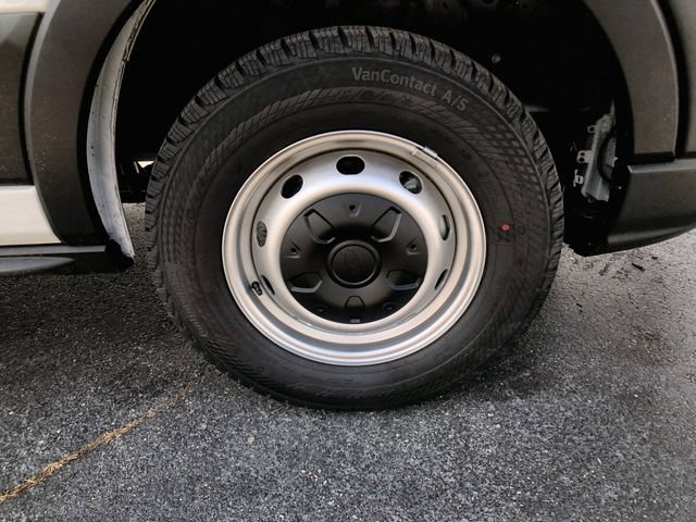 Certified 2023 Ford Transit 250 Medium Roof RWD image 10