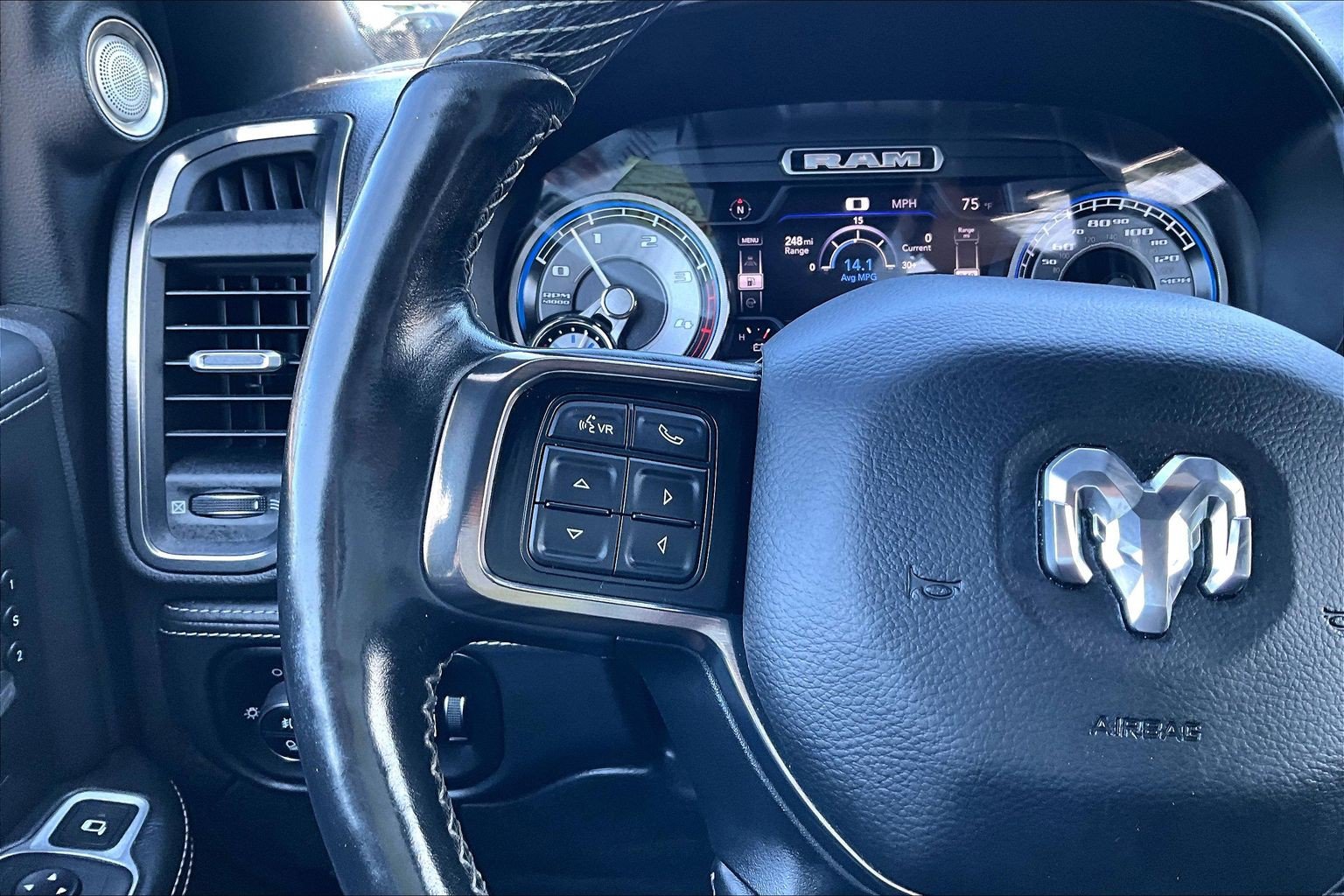 Used 2019 RAM 2500 Limited AWD/4WD image 12