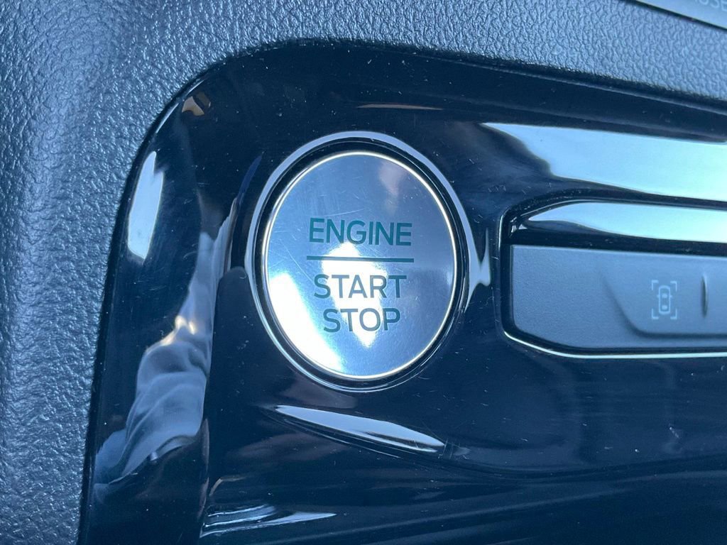 Certified 2024 Ford Escape ST-Line w/ Tech Pack #1 image 31