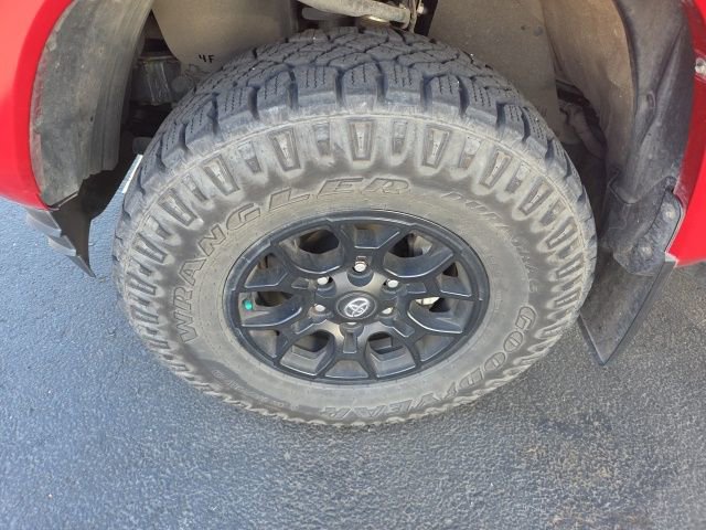 Used 2022 Toyota Tacoma SR5 image 5