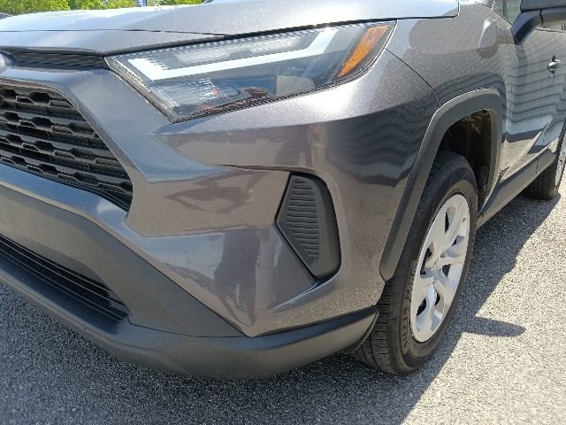 Used 2024 Toyota RAV4 LE FWD image 9