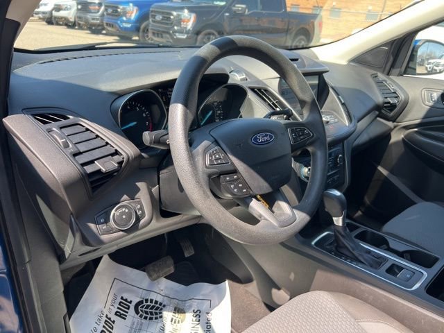 Certified 2017 Ford Escape SE w/ Equipment Group 201A image 9