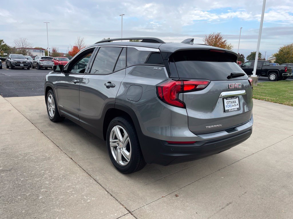 Used 2019 GMC Terrain SLE w/ Driver Convenience Package FWD image 7
