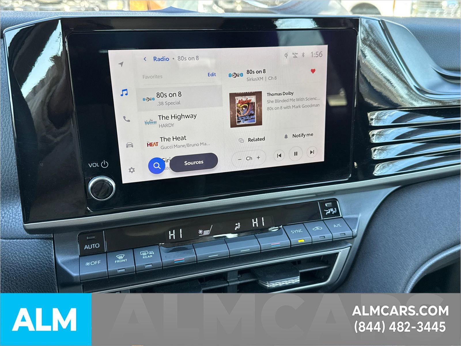 Used 2025 Toyota Camry LE image 33