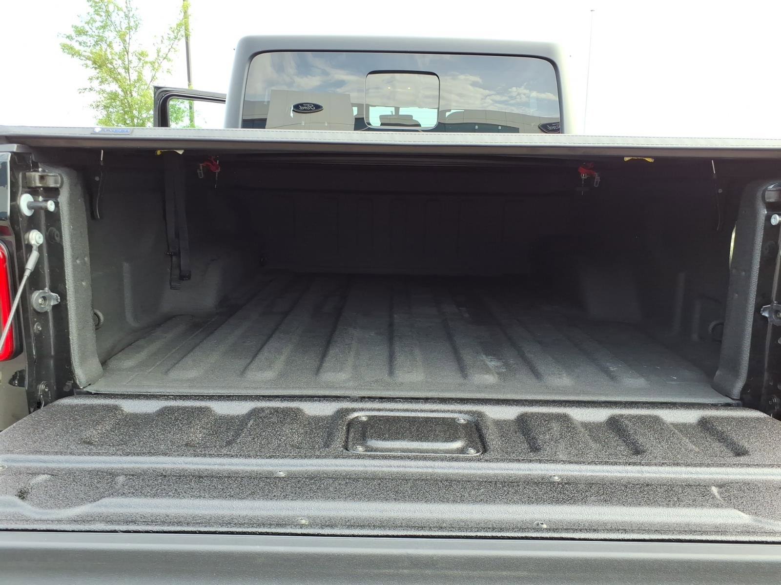 Used 2023 Jeep Gladiator Sport AWD/4WD image 15