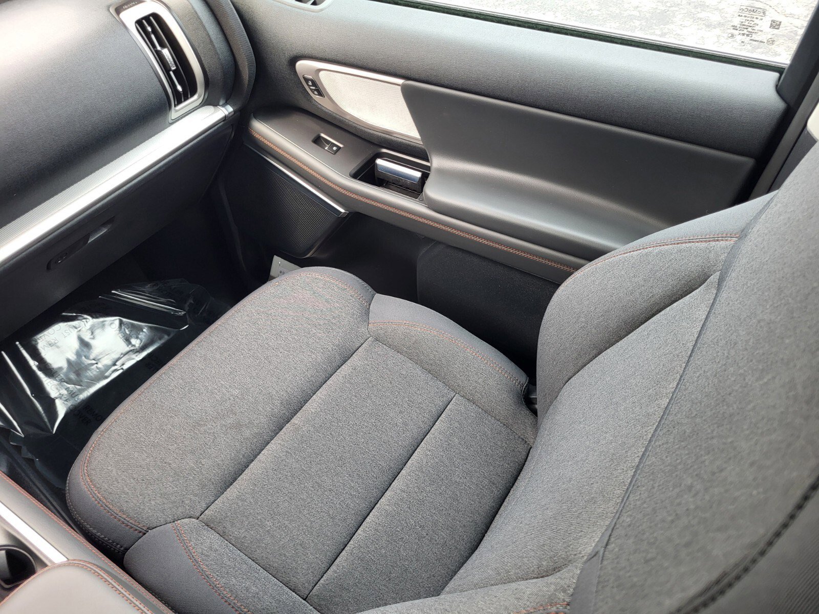 Certified 2025 Ford Expedition Active RWD image 16