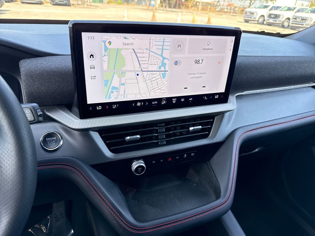 Certified 2025 Ford Explorer ST-Line image 18