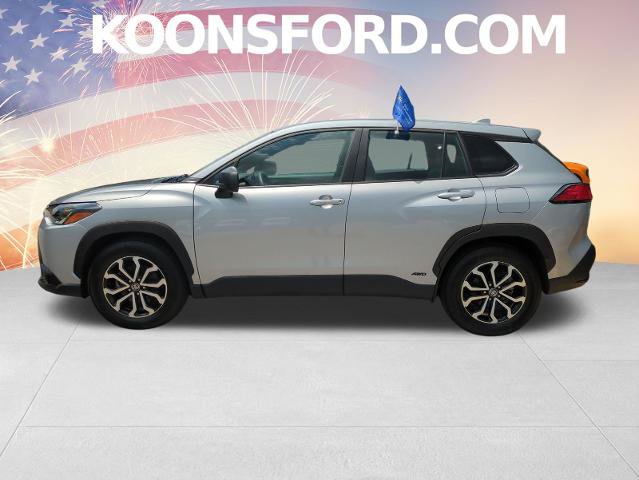 Used 2024 Toyota Corolla Cross AWD Hybrid image 2