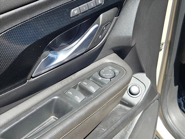 Used 2023 GMC Terrain AT4 w/ Tech Package AWD/4WD image 12