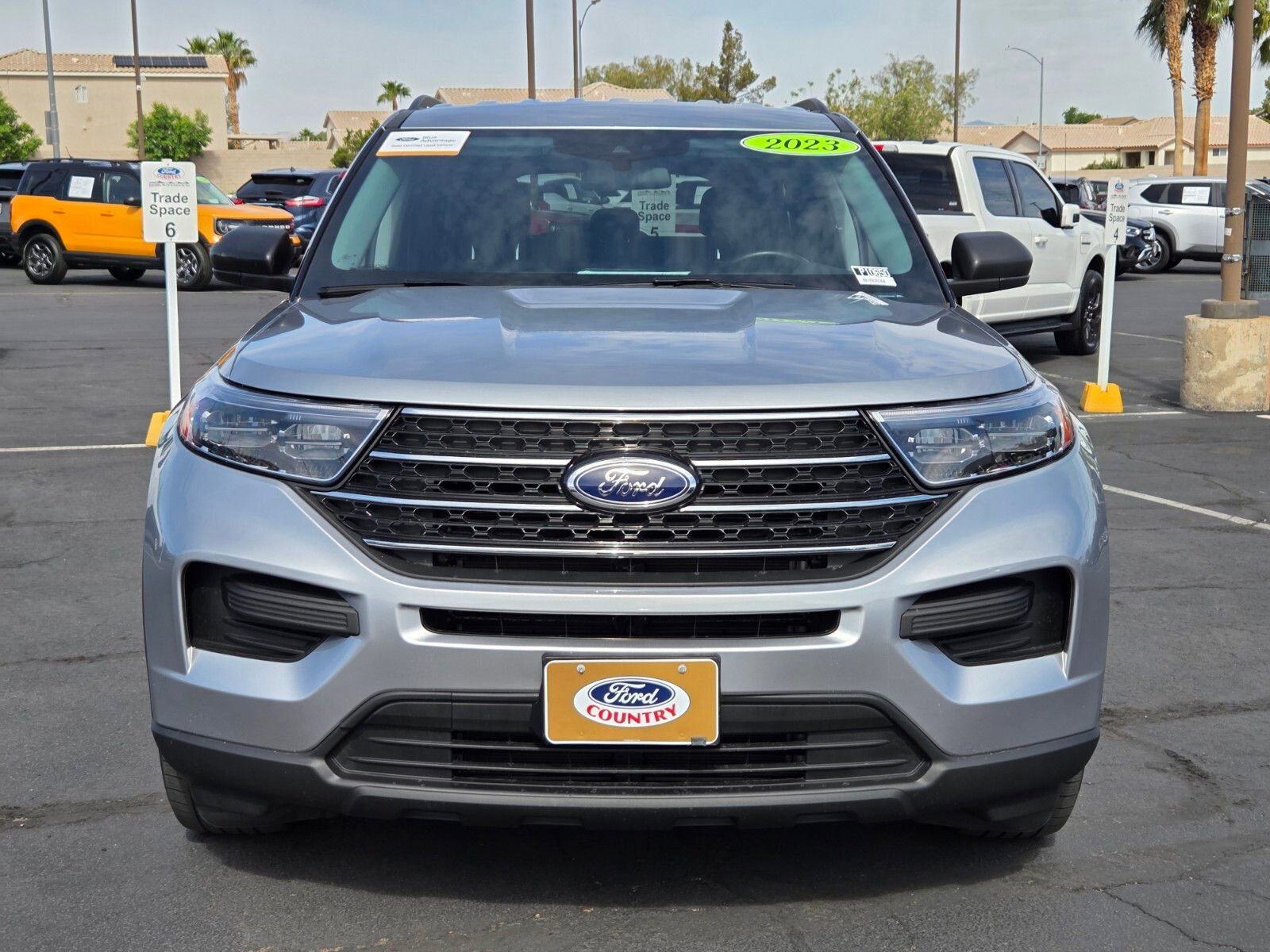 Certified 2023 Ford Explorer XLT RWD image 8