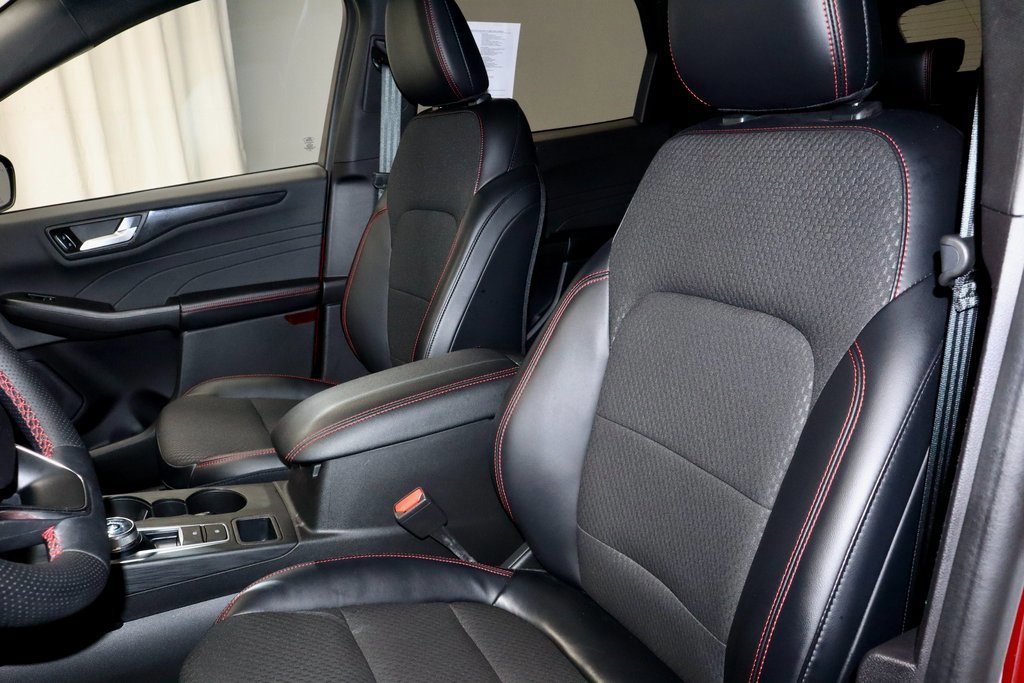 Certified 2023 Ford Escape ST-Line w/ Tech Pack #1 image 27