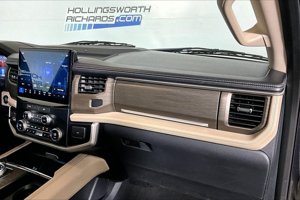 Certified 2024 Ford Expedition Limited RWD image 12