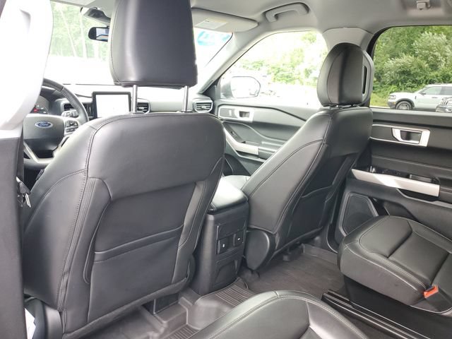 Certified 2024 Ford Explorer XLT w/ Equipment Group 202A AWD/4WD image 31