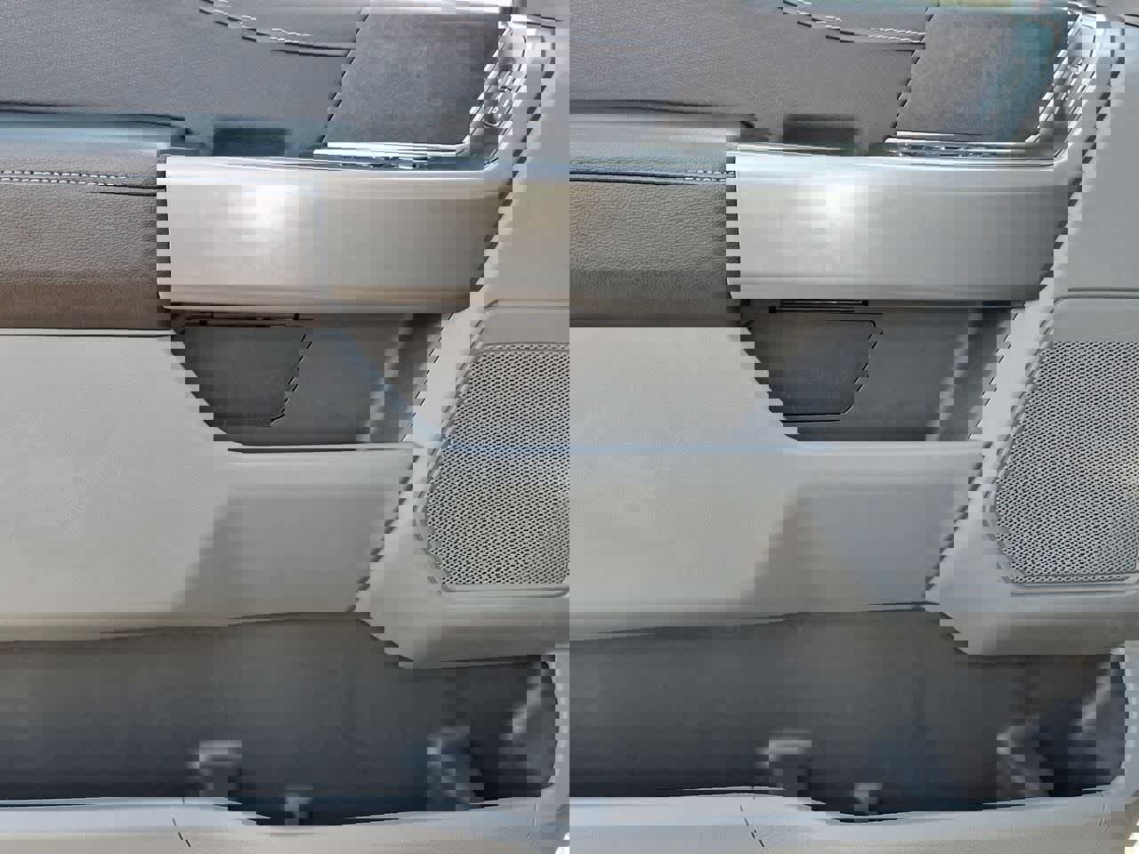 Certified 2025 Ford F150 XLT w/ Equipment Group 301A Standard image 16