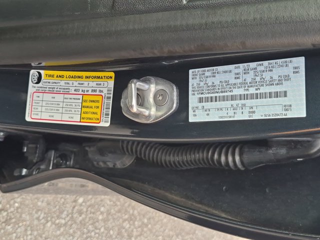 Certified 2022 Ford Escape SE w/ SE Sport Appearance Package AWD/4WD image 38