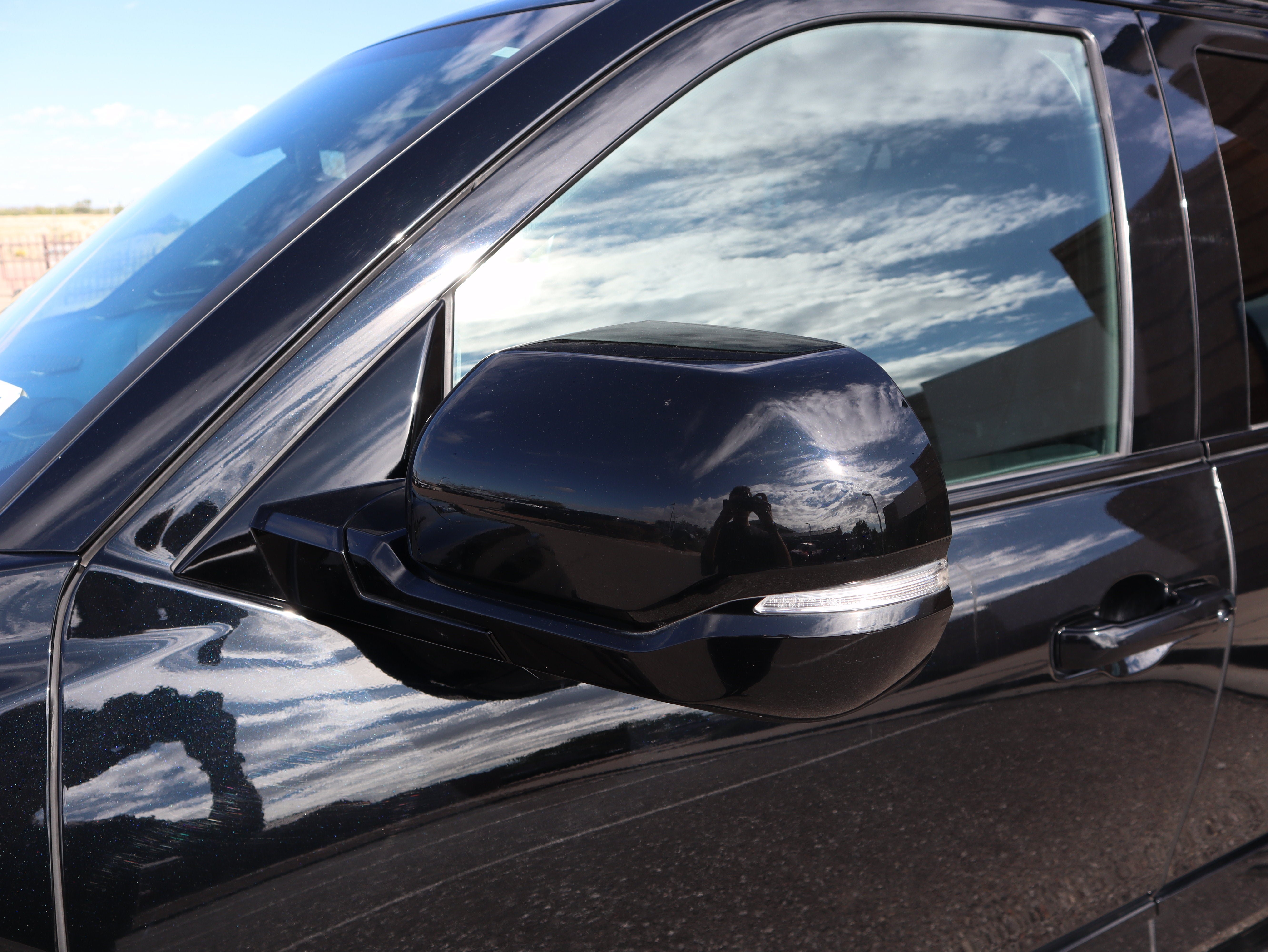 Used 2023 Toyota Sequoia Platinum AWD/4WD image 15
