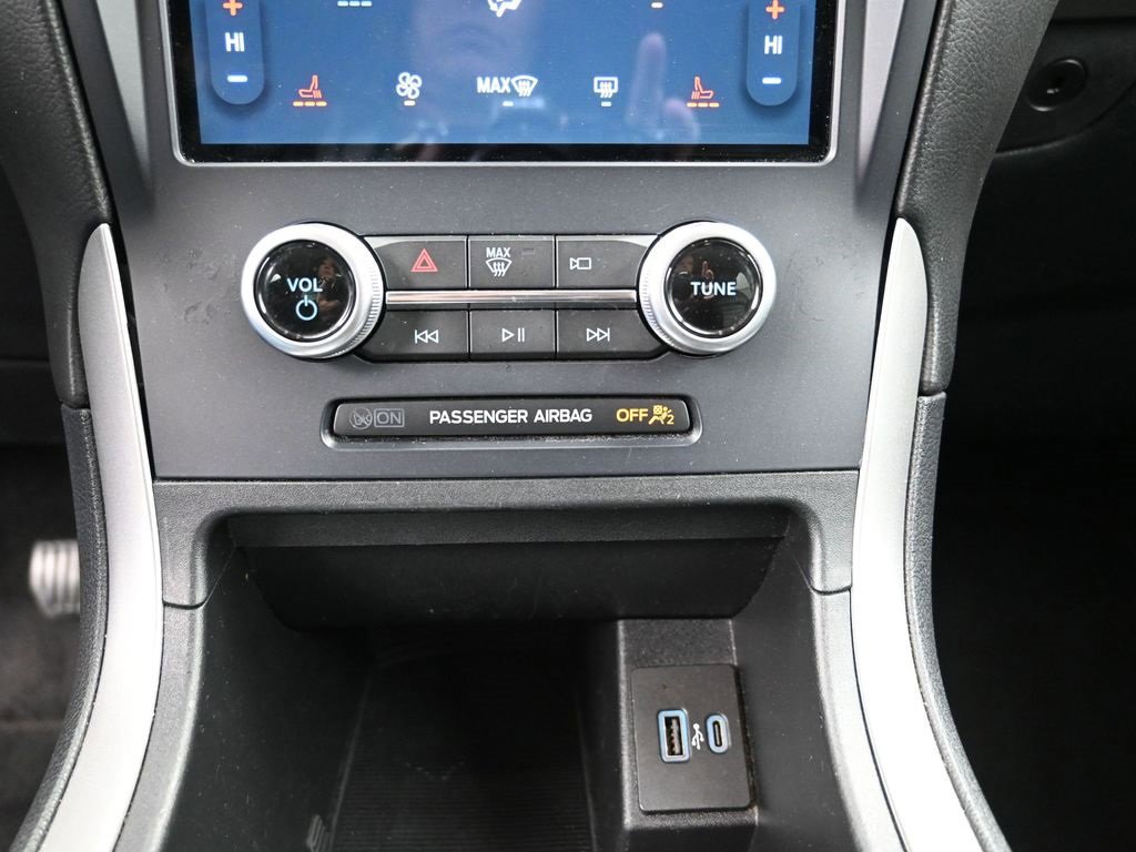 Certified 2022 Ford Edge SEL image 35