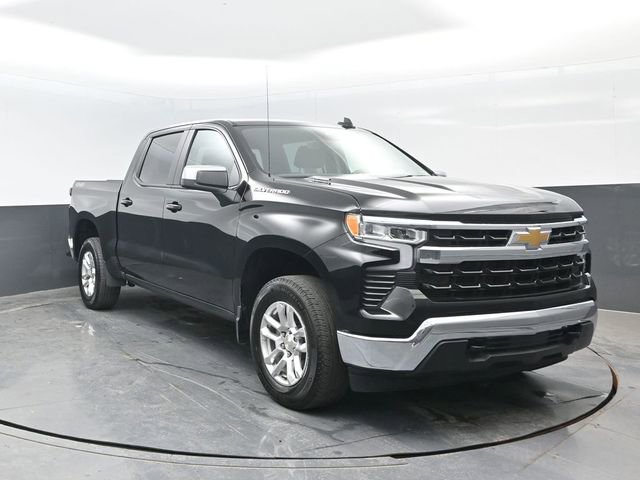 Used 2024 Chevrolet Silverado 1500 LT AWD/4WD image 2