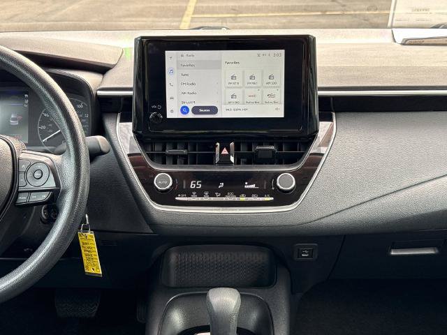 Used 2025 Toyota Corolla LE FWD image 10