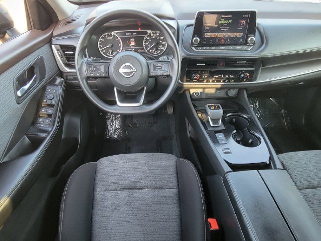 Used 2023 Nissan Rogue SV FWD image 4