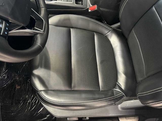 Certified 2025 Ford Escape Platinum image 18