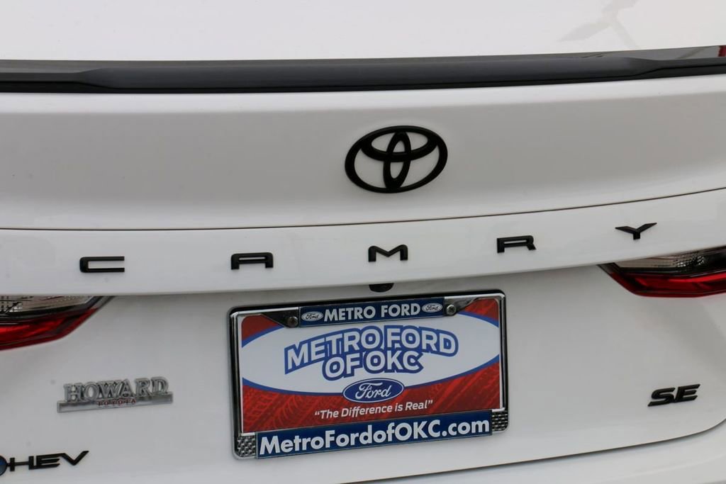 Used 2026 Toyota Camry XLE w/ Convenience Package image 8