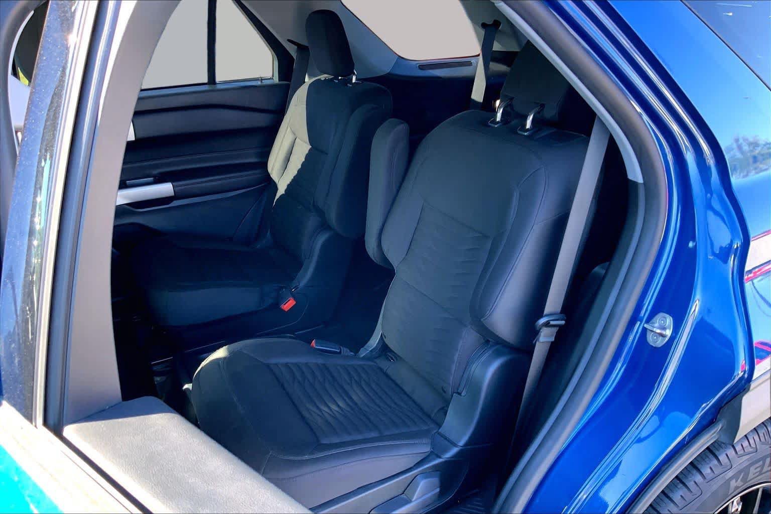 Certified 2021 Ford Explorer XLT RWD image 19
