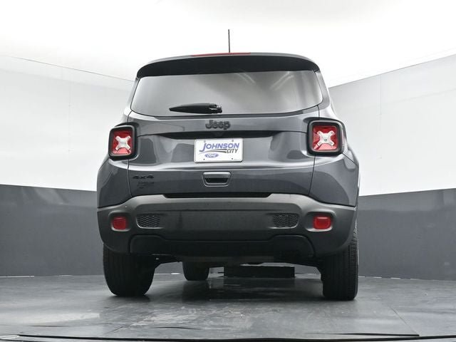 Used 2022 Jeep Renegade Altitude AWD/4WD image 33