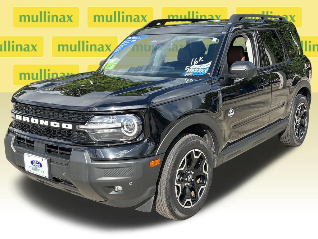 Certified 2025 Ford Bronco Sport Outer Banks w/ Outer Banks Tech Package+ AWD/4WD image 14