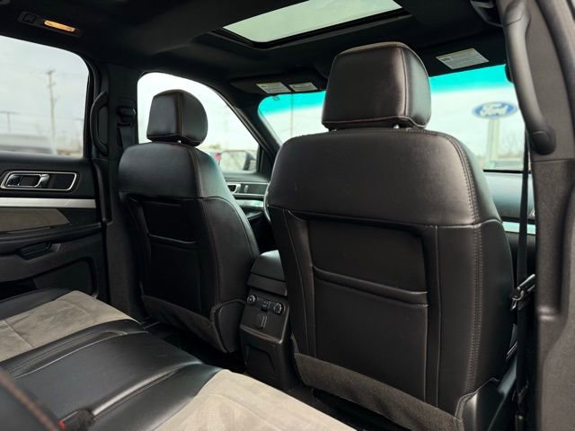 Certified 2017 Ford Explorer XLT w/ Equipment Group 202A image 19