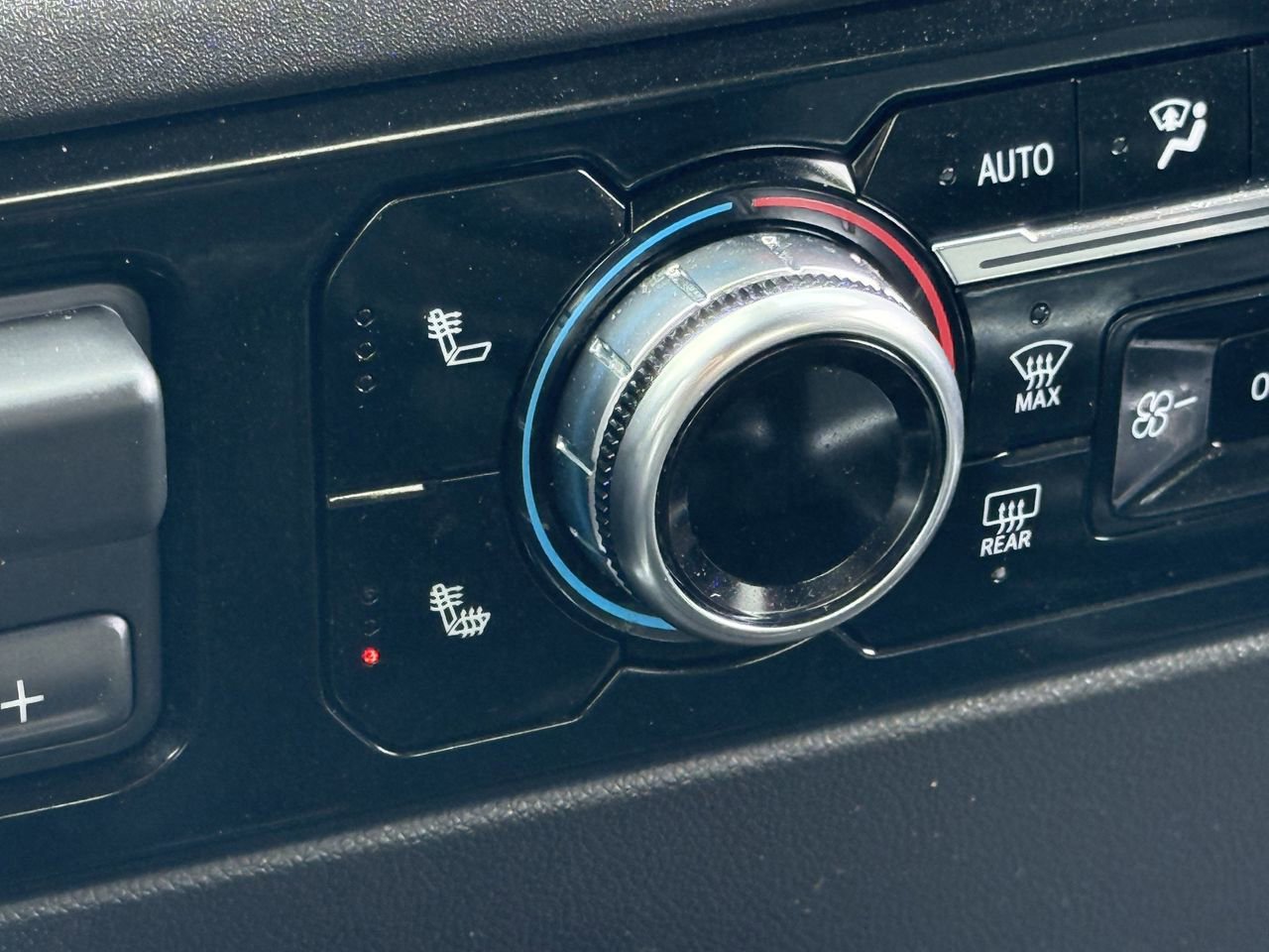 Used 2022 GMC Sierra 1500 Elevation w/ Preferred Package image 22