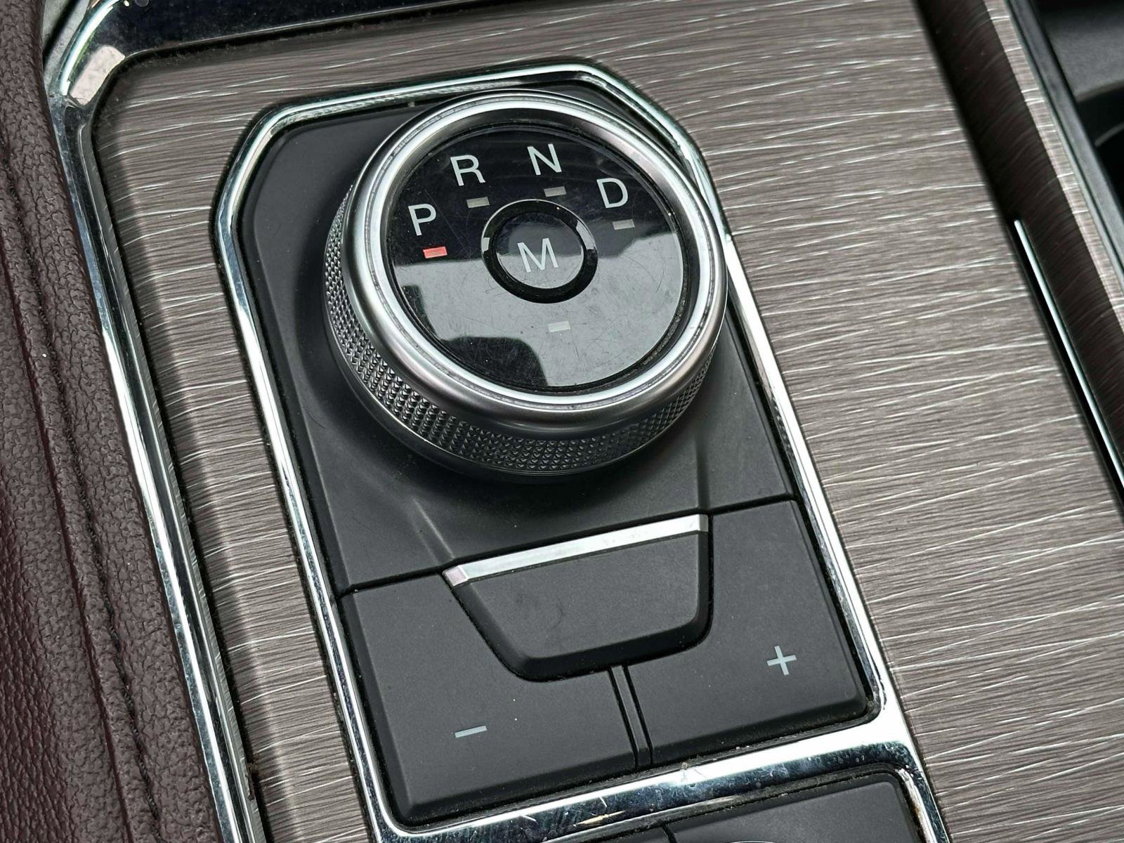 Certified 2023 Ford Expedition Limited image 28